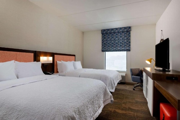 Hampton Inn Baltimore Bayview Campus image 18