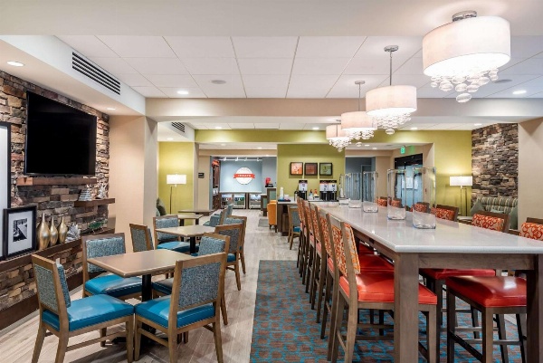 Hampton Inn Baltimore Bayview Campus image 3
